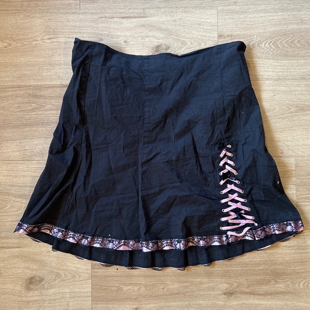 Morbid Threads Vintage Goth Mini Skirt Black Pink Lace Up Trim XL Hot Topic Y2K